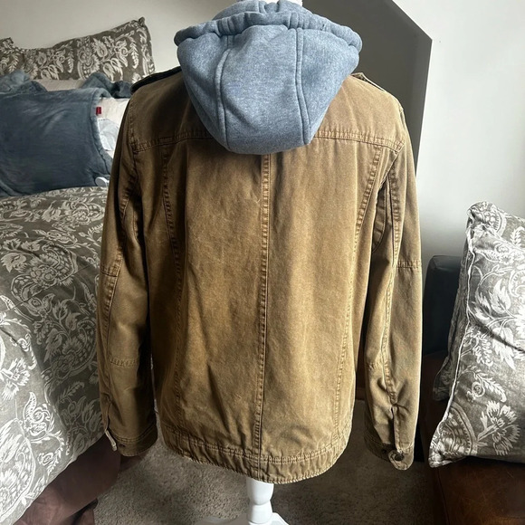 Levi’s Strauss Sherpa Lined Tan Jacket - Picture 4 of 13